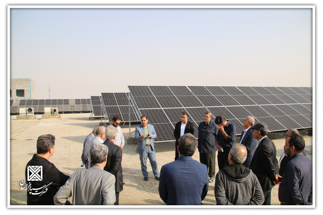 08 1030x686 - بازدید هیئت مدیره، مدیرعامل و مدیران شرکت سپاد خراسان از مراحل نصب پنل های نیروگاه خورشیدی 750 کیلوواتی مجتمع های تجاری الماس شرق و وصال